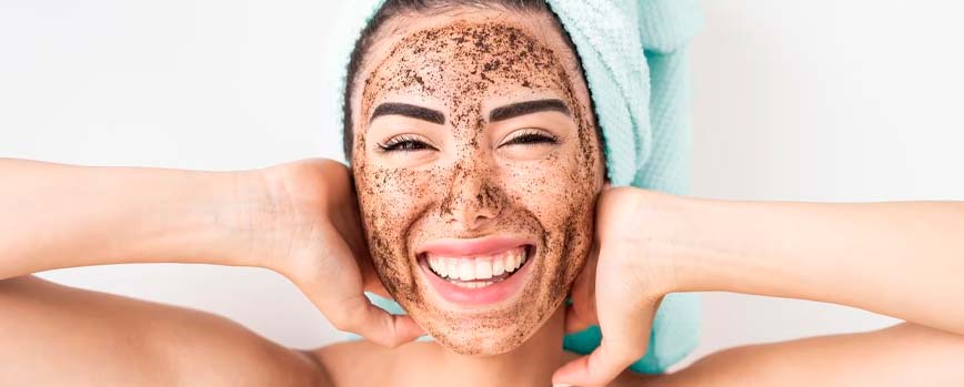 2. Exfoliante facial casero con aloe vera