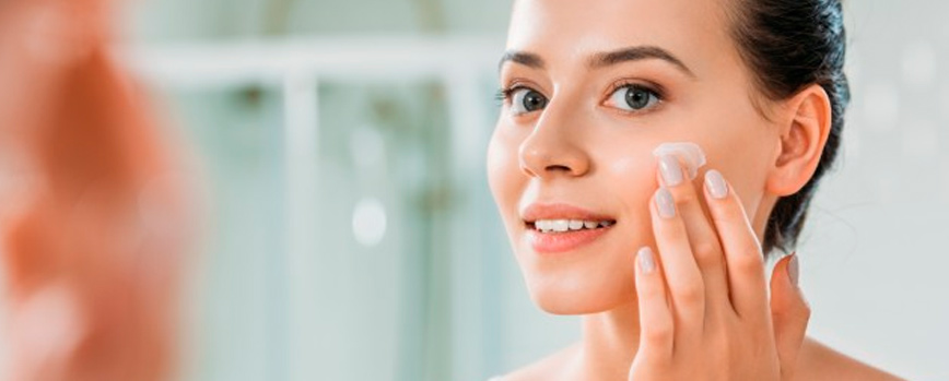 ¿Es necesario gastar mucho dinero en una buena rutina facial?