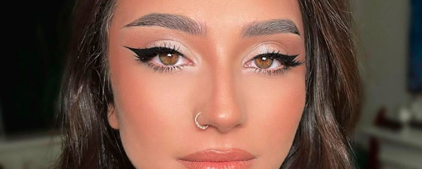 Delineador de ojos intenso para una mirada hipnótica