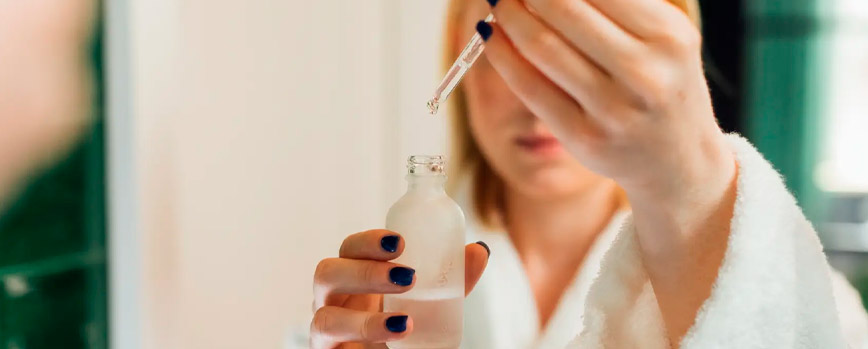 ¿Qué relación existe entre el retinal y retinol?