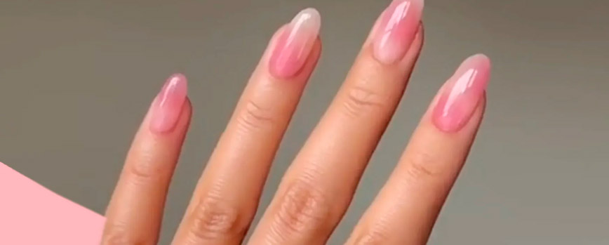 Blush Pink Nails a lo Hailey Bieber
