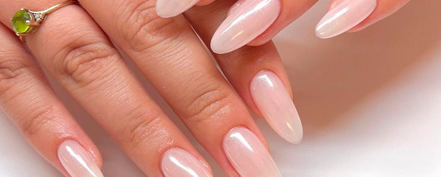 ¿Qué son las uñas nacaradas?