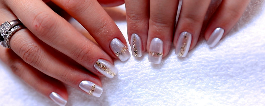 Uñas nacaradas blancas