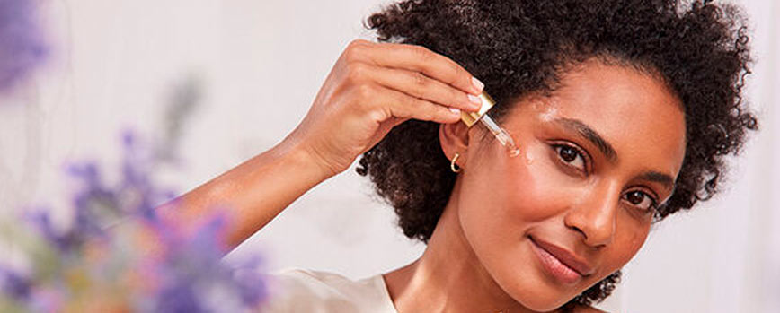 ¿Por qué incorporar un serum bakuchiol en tu rutina beauty?