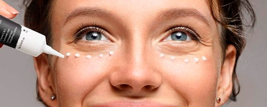 ¿Por qué utilizar la mejor crema párpados caídos?