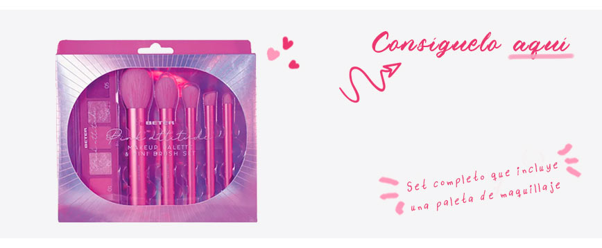 set con una paleta de maquillaje con brochas