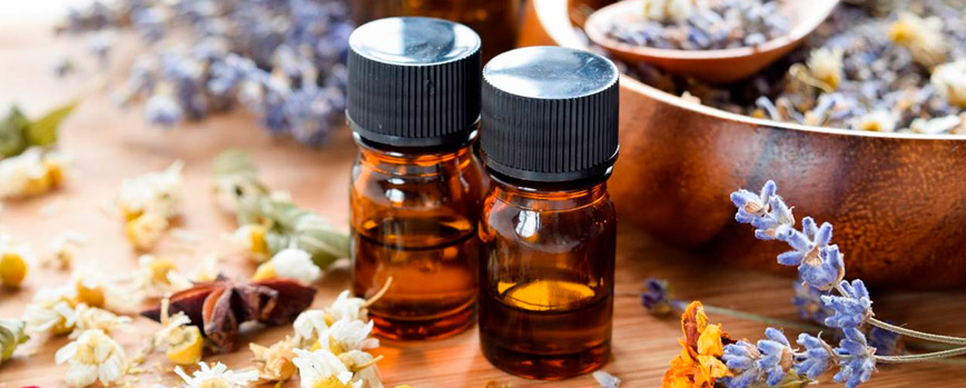 ¿Cómo se obtiene el aceite esencial?