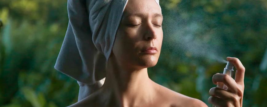 ¿Cómo usar el agua termal en la cara? Sigue esta rutina de cuidado facial