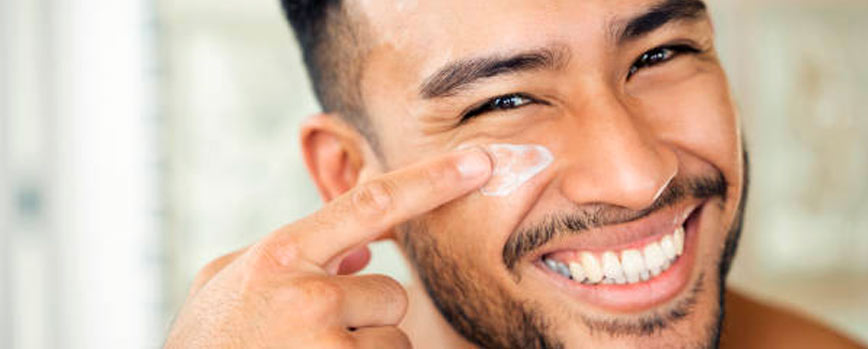 ¿Cómo elegir una crema antiedad para un hombre?