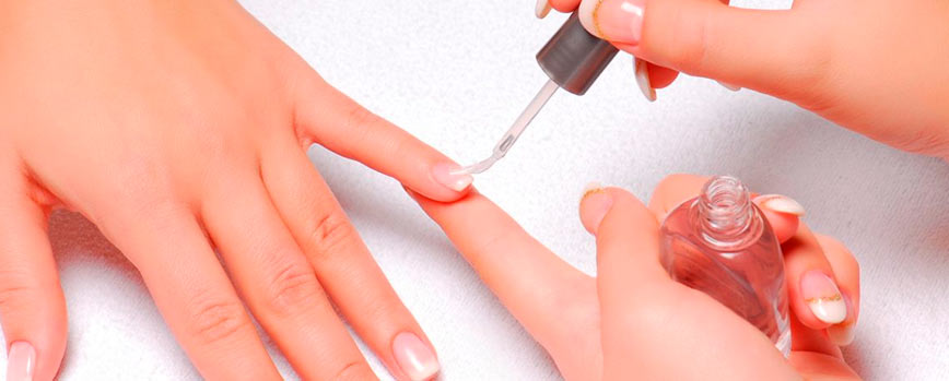 Consejos para usar un secador de esmalte de uñas