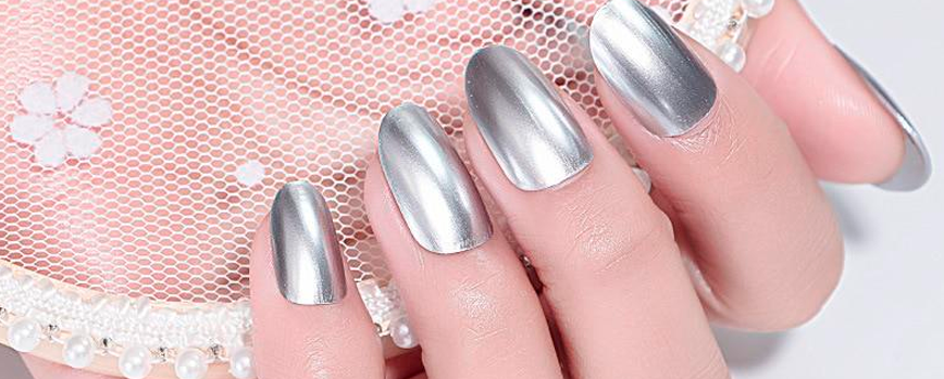#2. Con un esmalte especial