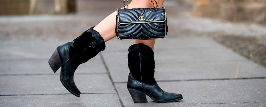 Outfit botas cowboy negras