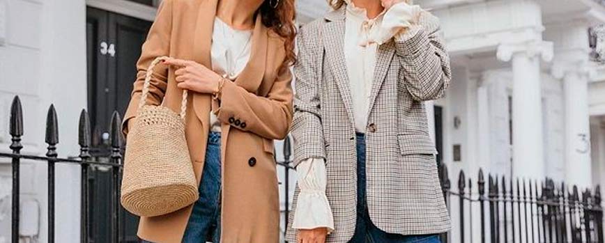 8. Una blazer chic
