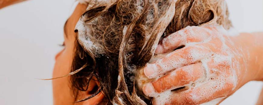 ¿Qué ingredientes debe tener el mejor champú natural del mundo?