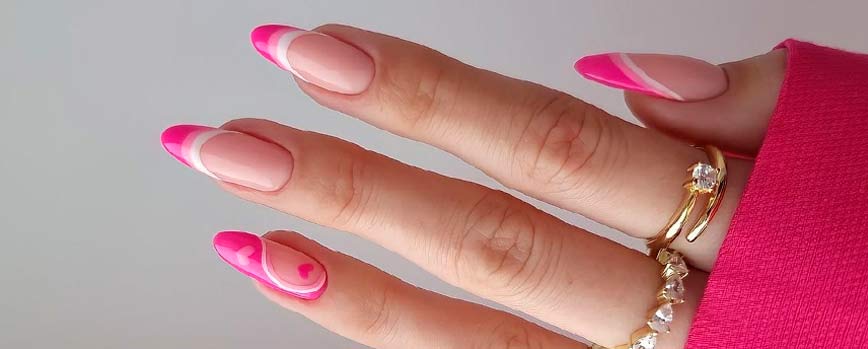 Manicura francesa en fucsia y blanco