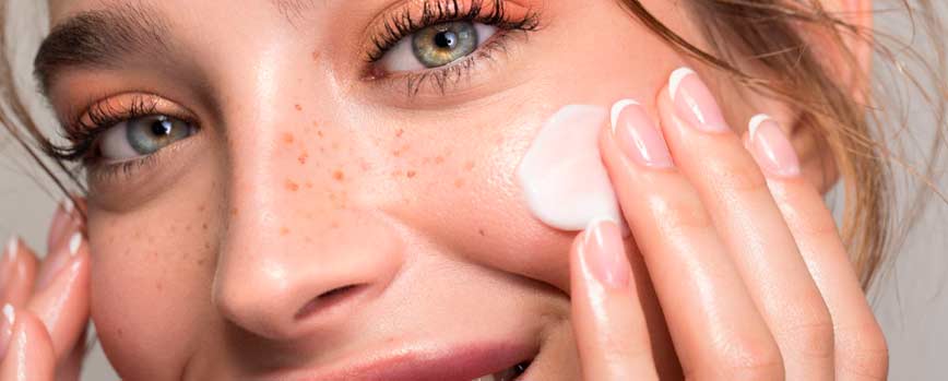 ¿Por qué incorporar una crema piel seca para aumentar la hidratación?