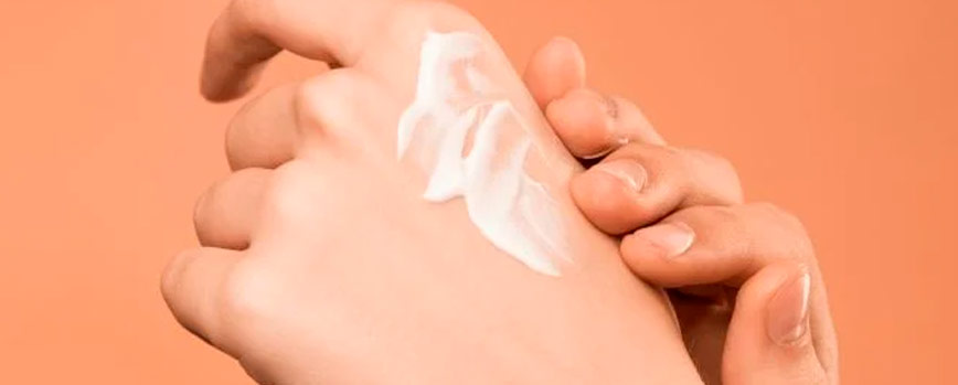 ¿Cómo aliviar el picor en las manos? 4 remedios que deberías probar
