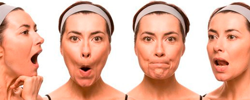 Masajes y ejercicios para mejorar la flacidez facial a los 50