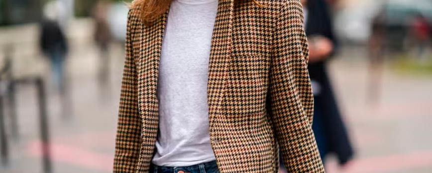 La versatilidad de la blazer de cuadros