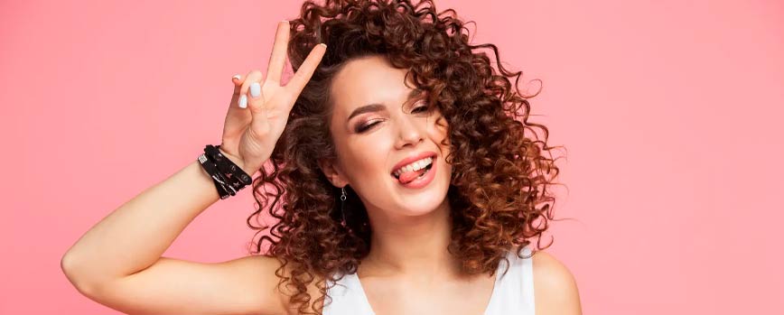Beneficios de usar la mejor crema definidora de rizos