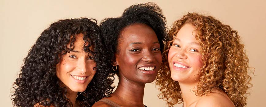 ¿Por qué deberías incorporar la mejor crema definidora de rizos?