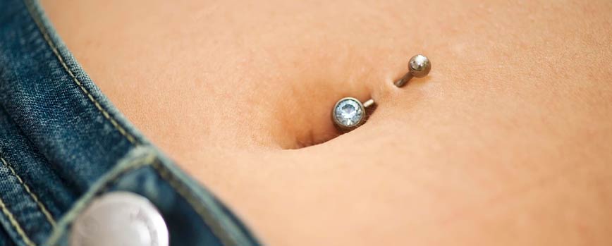 ¿Cómo saber si el piercing del ombligo está infectado?