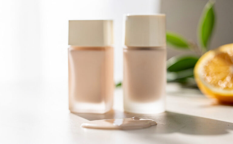 productos de cosmética bodegon dos o tres productos