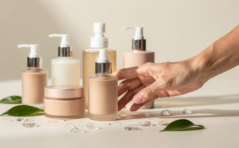 bodegon de productos de cosmética
