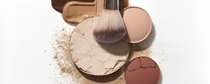 Combinación de texturas de maquillaje