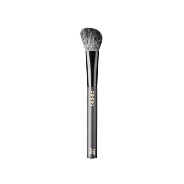 Angled Contour Brush 34 TEEEZ Brocha para aplicar colorete y
