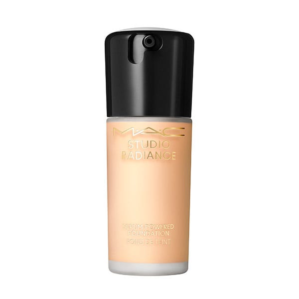 MAC Cosmetics Studio Radiance Serum-Powered Foundation NC15