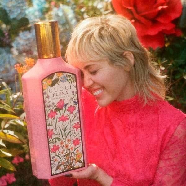Flora Gorgeous Gardenia GUCCI Eau Parfum Mujer precio | DRUNI.es